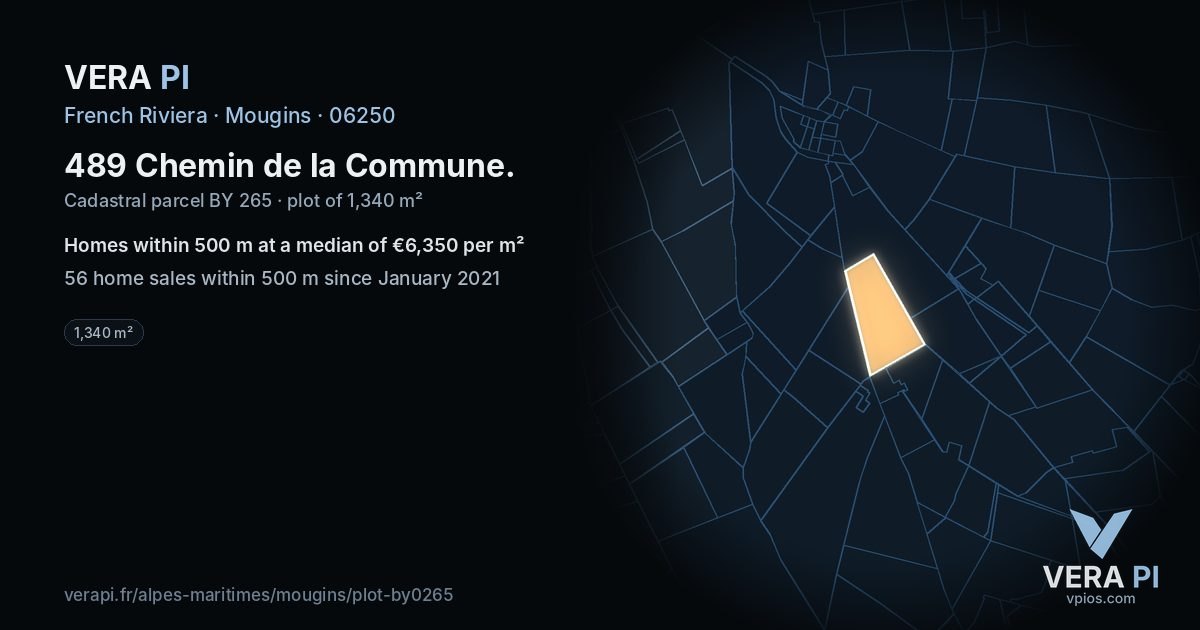489 Chemin de la Commune, Mougins at night – the plot lit, the parcels around coloured by the prices near them