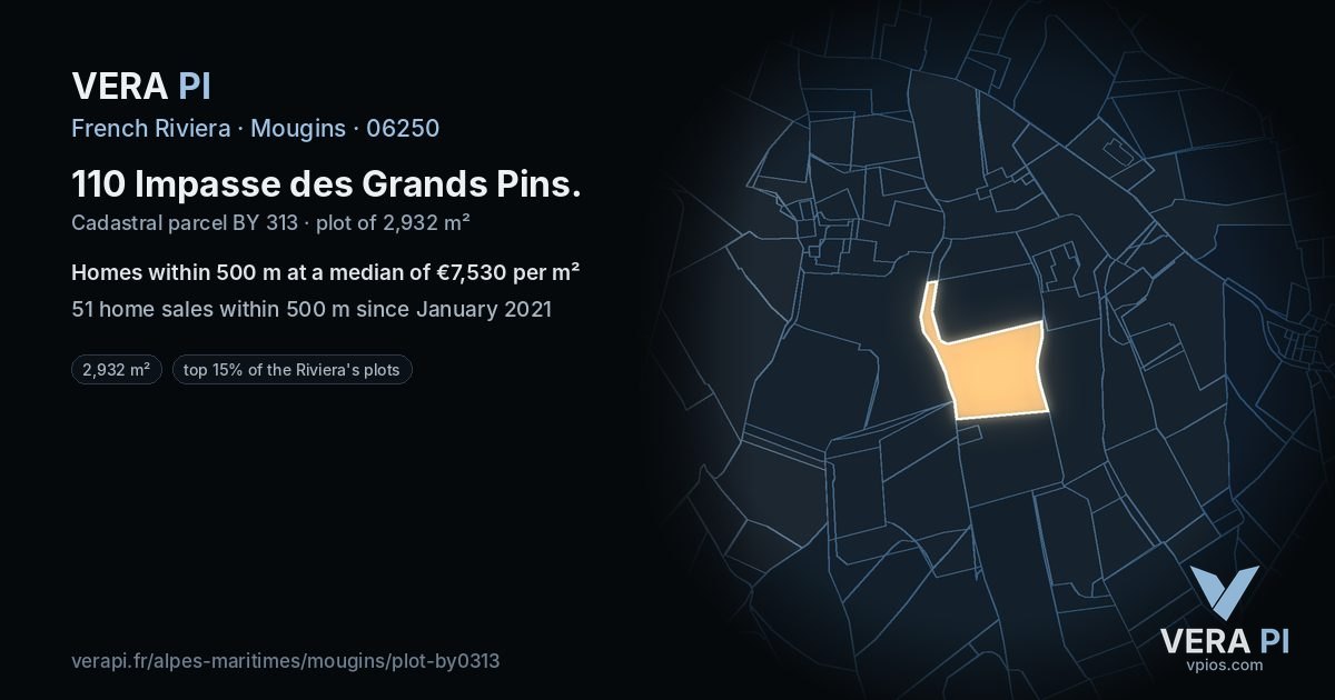 110 Impasse des Grands Pins, Mougins at night – the plot lit, the parcels around coloured by the prices near them
