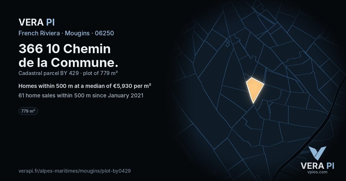 366 10 Chemin de la Commune, Mougins at night – the plot lit, the parcels around coloured by the prices near them