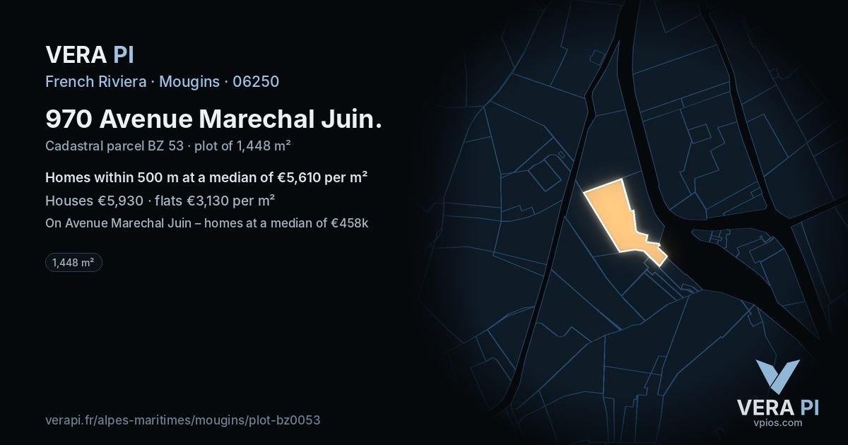 970 Avenue Marechal Juin, Mougins at night – the plot lit, the parcels around coloured by the prices near them
