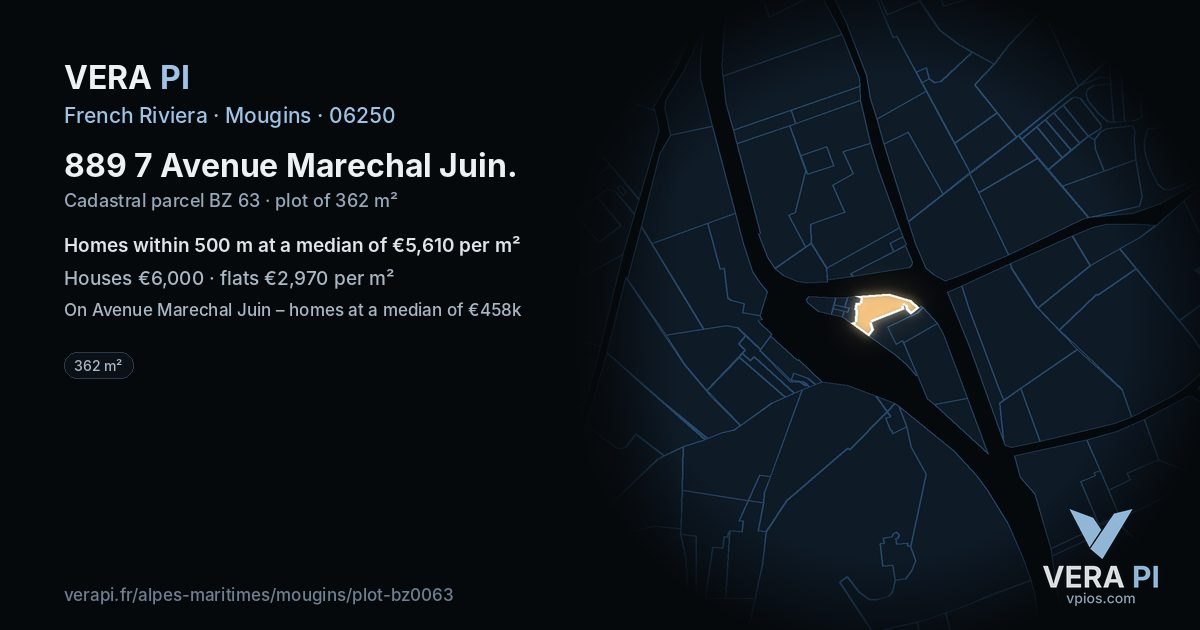 889 7 Avenue Marechal Juin, Mougins at night – the plot lit, the parcels around coloured by the prices near them