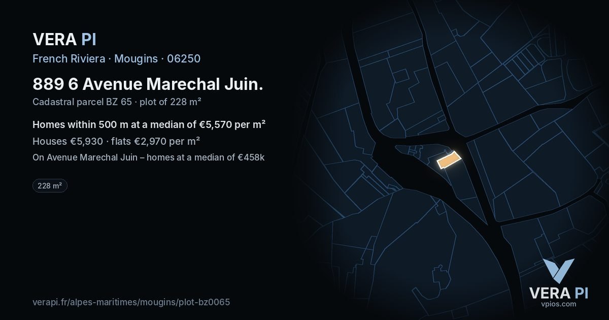 889 6 Avenue Marechal Juin, Mougins at night – the plot lit, the parcels around coloured by the prices near them