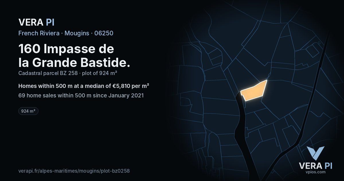160 Impasse de la Grande Bastide, Mougins at night – the plot lit, the parcels around coloured by the prices near them