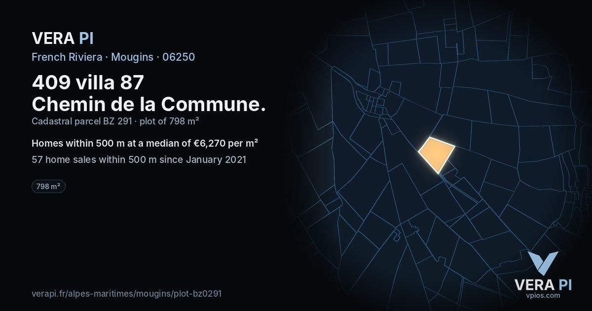 409 villa 87 Chemin de la Commune, Mougins at night – the plot lit, the parcels around coloured by the prices near them