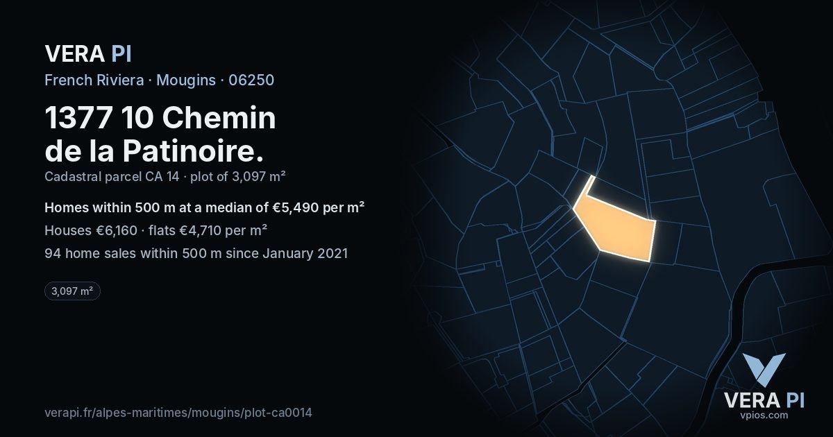 1377 10 Chemin de la Patinoire, Mougins at night – the plot lit, the parcels around coloured by the prices near them