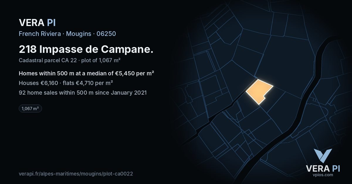 218 Impasse de Campane, Mougins at night – the plot lit, the parcels around coloured by the prices near them