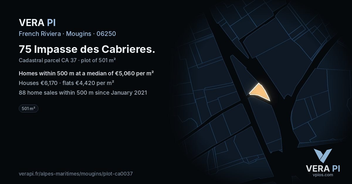 75 Impasse des Cabrieres, Mougins at night – the plot lit, the parcels around coloured by the prices near them