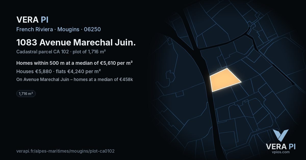 1083 Avenue Marechal Juin, Mougins at night – the plot lit, the parcels around coloured by the prices near them