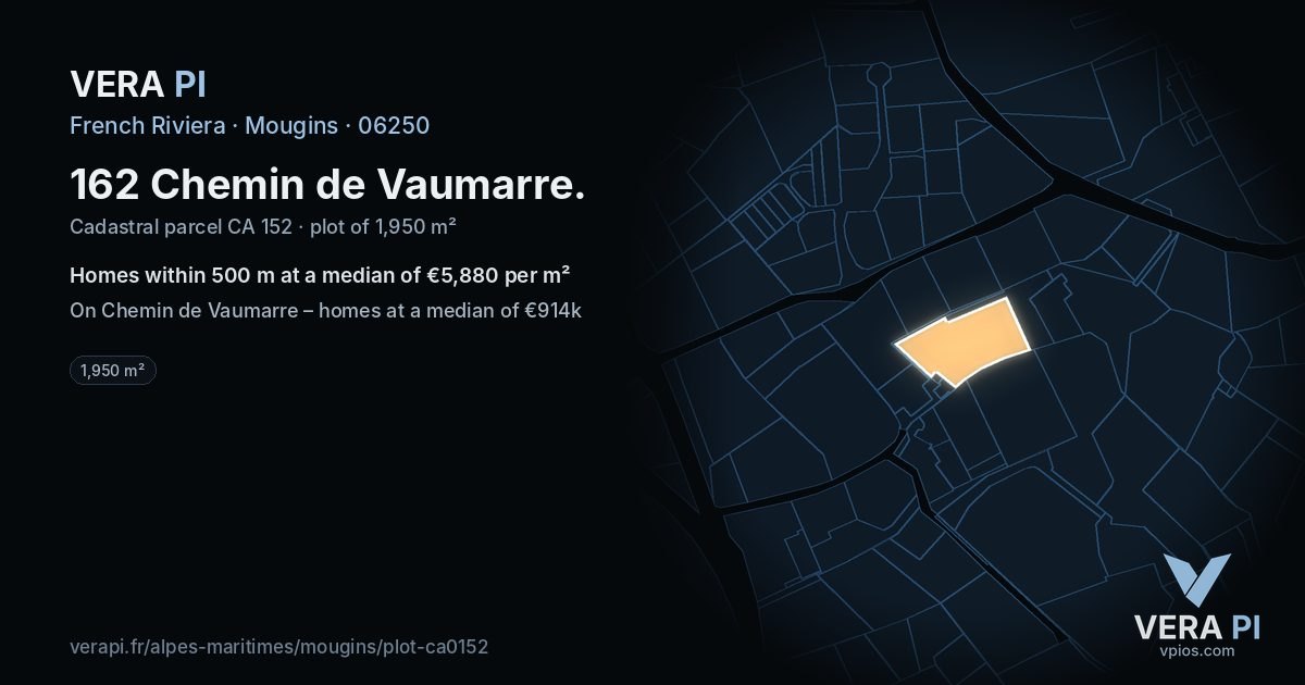 162 Chemin de Vaumarre, Mougins at night – the plot lit, the parcels around coloured by the prices near them