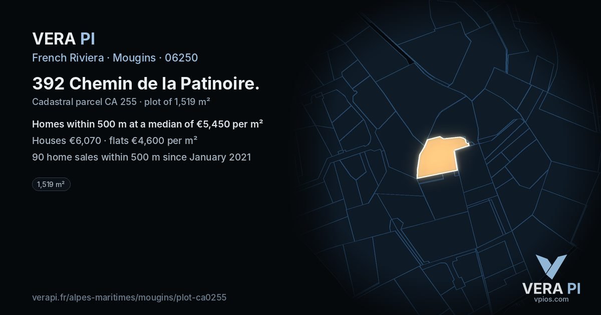 392 Chemin de la Patinoire, Mougins at night – the plot lit, the parcels around coloured by the prices near them