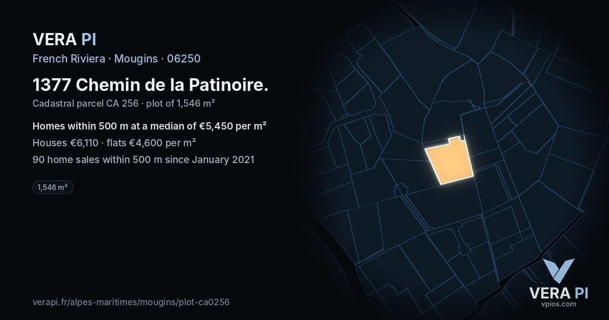 1377 Chemin de la Patinoire, Mougins at night – the plot lit, the parcels around coloured by the prices near them