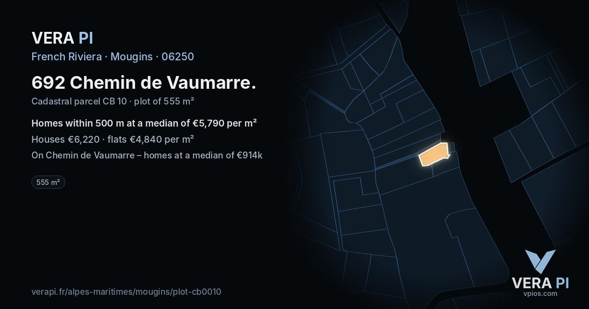 692 Chemin de Vaumarre, Mougins at night – the plot lit, the parcels around coloured by the prices near them
