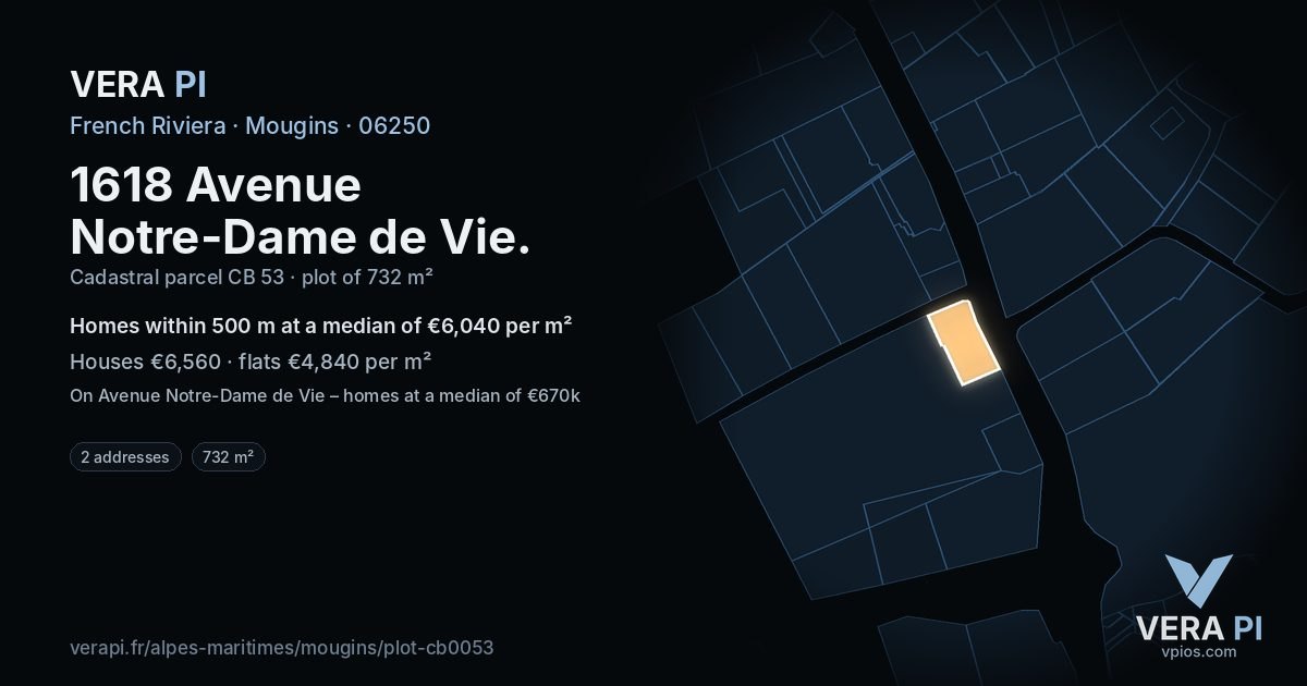 1618 Avenue Notre-Dame de Vie, Mougins at night – the plot lit, the parcels around coloured by the prices near them