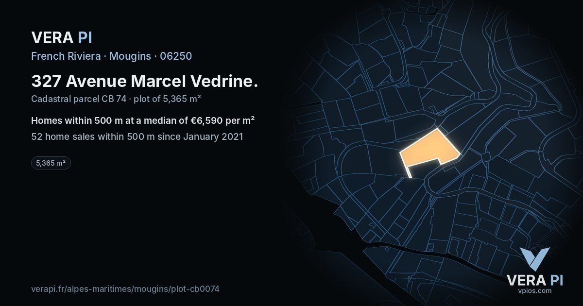 327 Avenue Marcel Vedrine, Mougins at night – the plot lit, the parcels around coloured by the prices near them