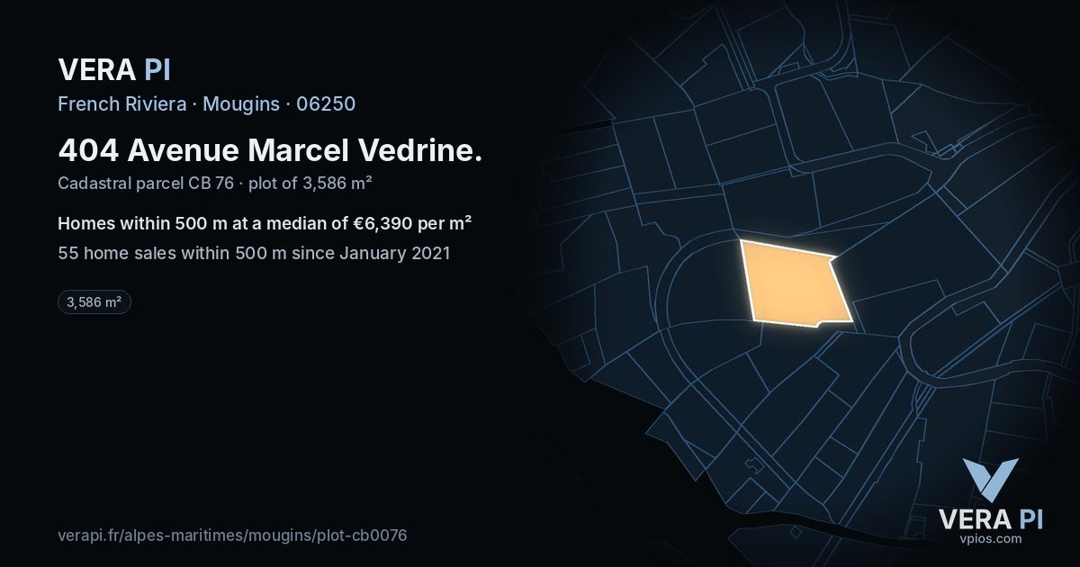 404 Avenue Marcel Vedrine, Mougins at night – the plot lit, the parcels around coloured by the prices near them