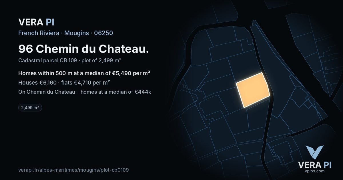 96 Chemin du Chateau, Mougins at night – the plot lit, the parcels around coloured by the prices near them