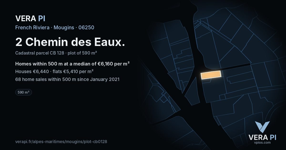 2 Chemin des Eaux, Mougins at night – the plot lit, the parcels around coloured by the prices near them