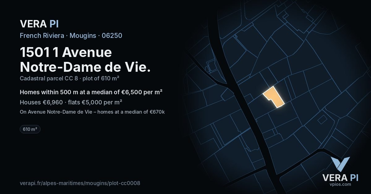1501 1 Avenue Notre-Dame de Vie, Mougins at night – the plot lit, the parcels around coloured by the prices near them