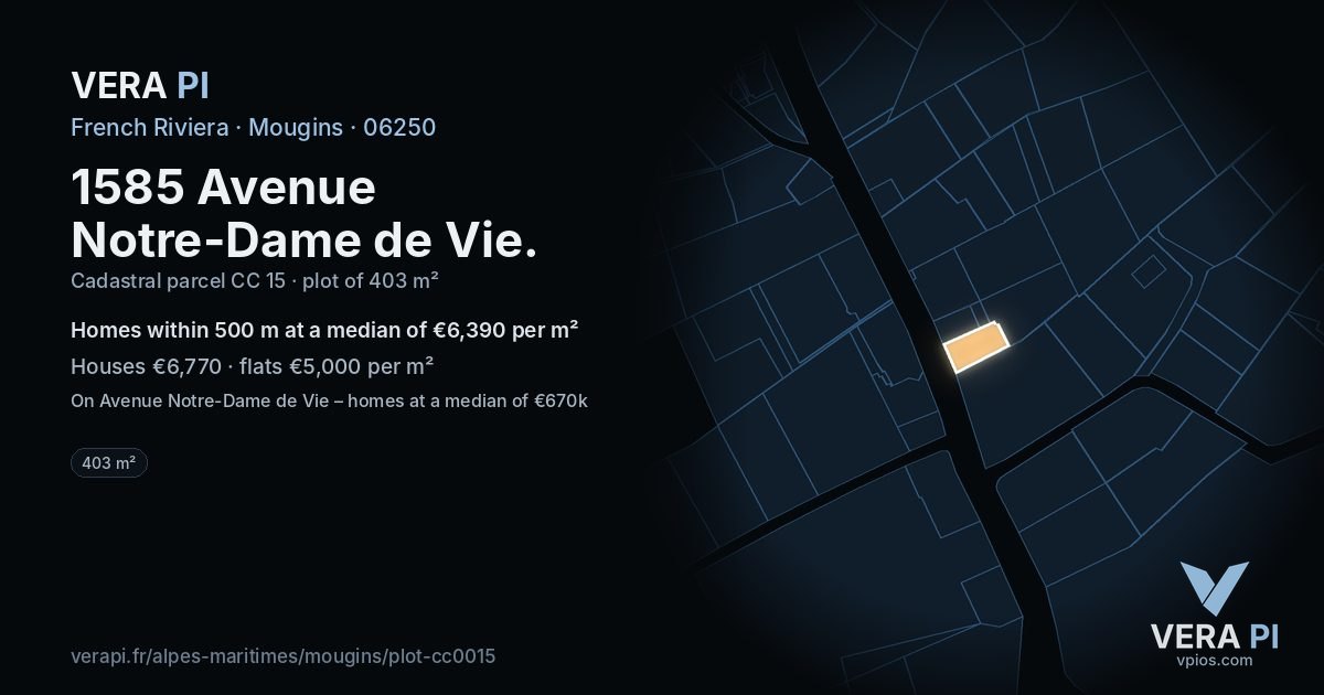 1585 Avenue Notre-Dame de Vie, Mougins at night – the plot lit, the parcels around coloured by the prices near them