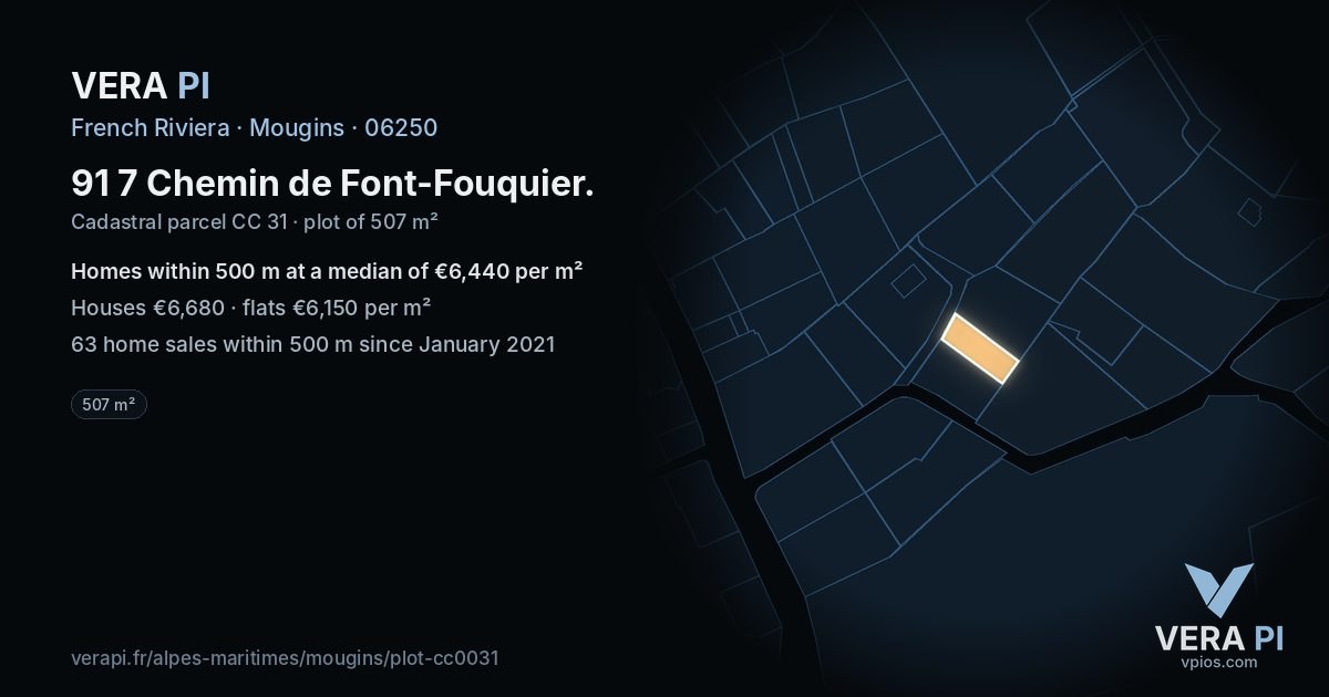 91 7 Chemin de Font-Fouquier, Mougins at night – the plot lit, the parcels around coloured by the prices near them