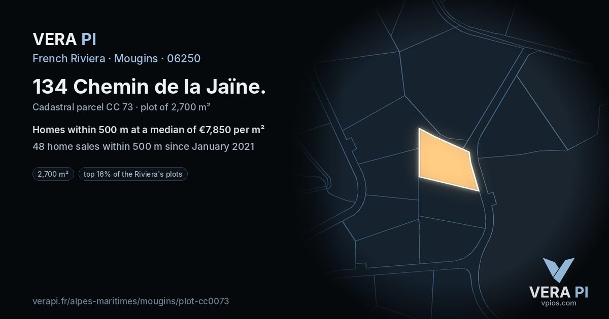 134 Chemin de la Jaïne, Mougins at night – the plot lit, the parcels around coloured by the prices near them