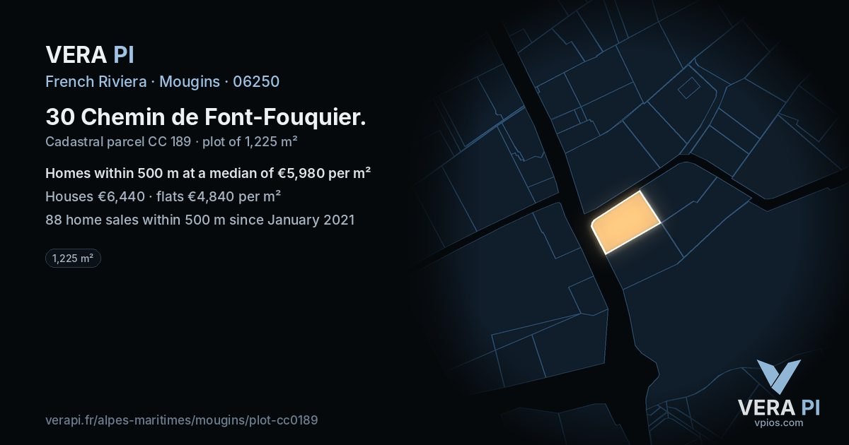 30 Chemin de Font-Fouquier, Mougins at night – the plot lit, the parcels around coloured by the prices near them