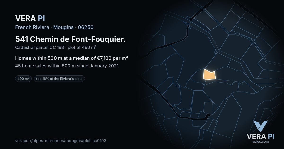 541 Chemin de Font-Fouquier, Mougins at night – the plot lit, the parcels around coloured by the prices near them