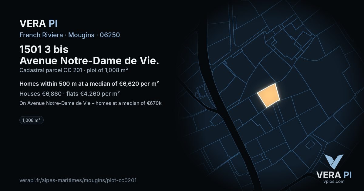 1501 3 bis Avenue Notre-Dame de Vie, Mougins at night – the plot lit, the parcels around coloured by the prices near them
