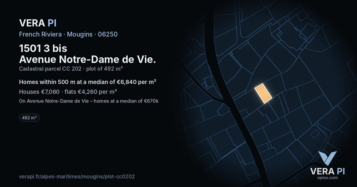 1501 3 bis Avenue Notre-Dame de Vie, Mougins at night – the plot lit, the parcels around coloured by the prices near them