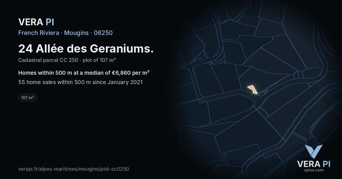 24 Allée des Geraniums, Mougins at night – the plot lit, the parcels around coloured by the prices near them