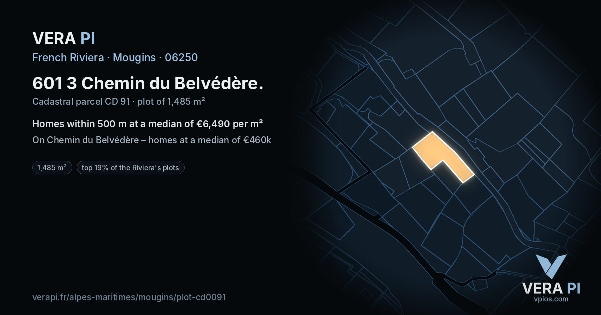 601 3 Chemin du Belvédère, Mougins at night – the plot lit, the parcels around coloured by the prices near them
