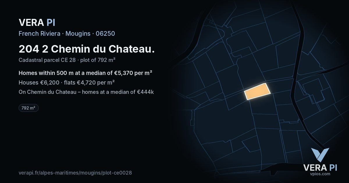 204 2 Chemin du Chateau, Mougins at night – the plot lit, the parcels around coloured by the prices near them