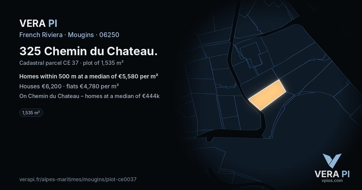 325 Chemin du Chateau, Mougins at night – the plot lit, the parcels around coloured by the prices near them