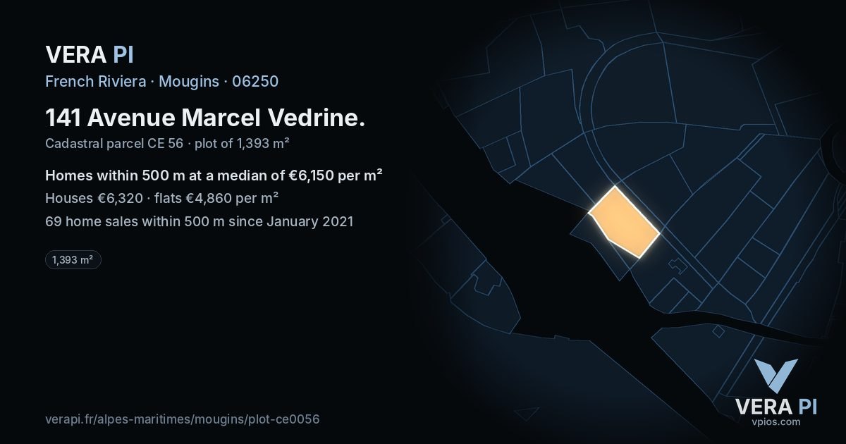 141 Avenue Marcel Vedrine, Mougins at night – the plot lit, the parcels around coloured by the prices near them