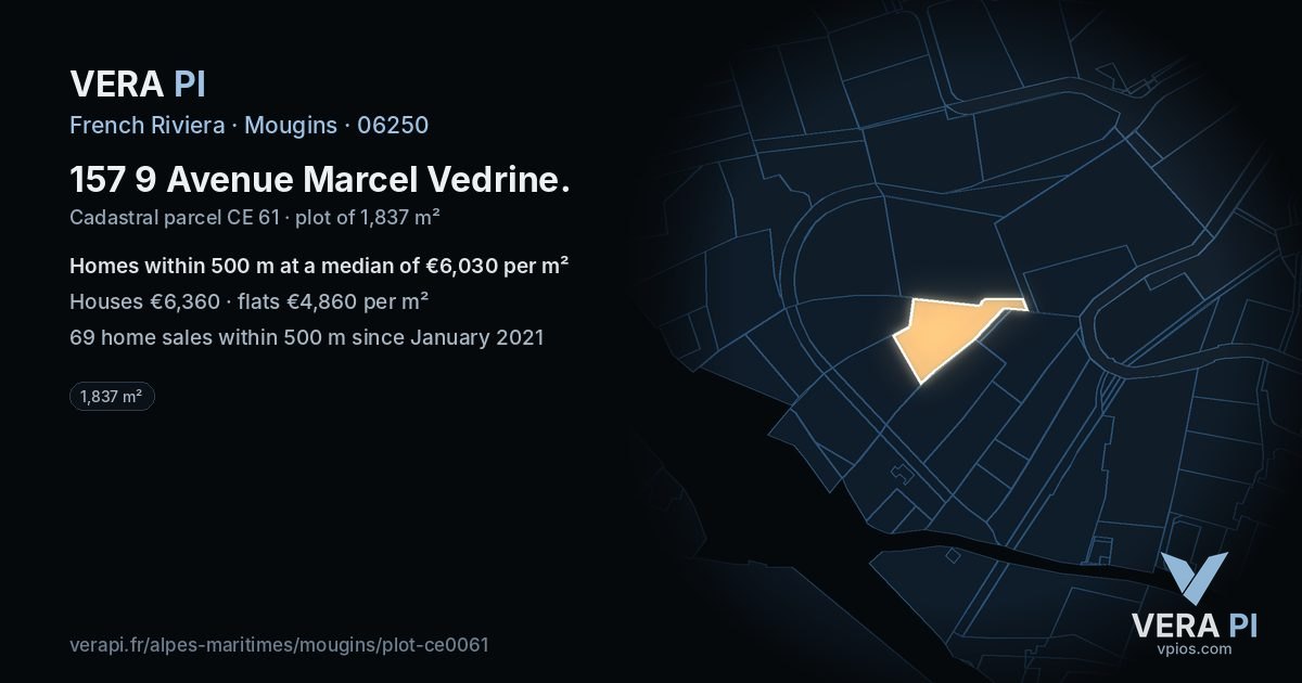 157 9 Avenue Marcel Vedrine, Mougins at night – the plot lit, the parcels around coloured by the prices near them