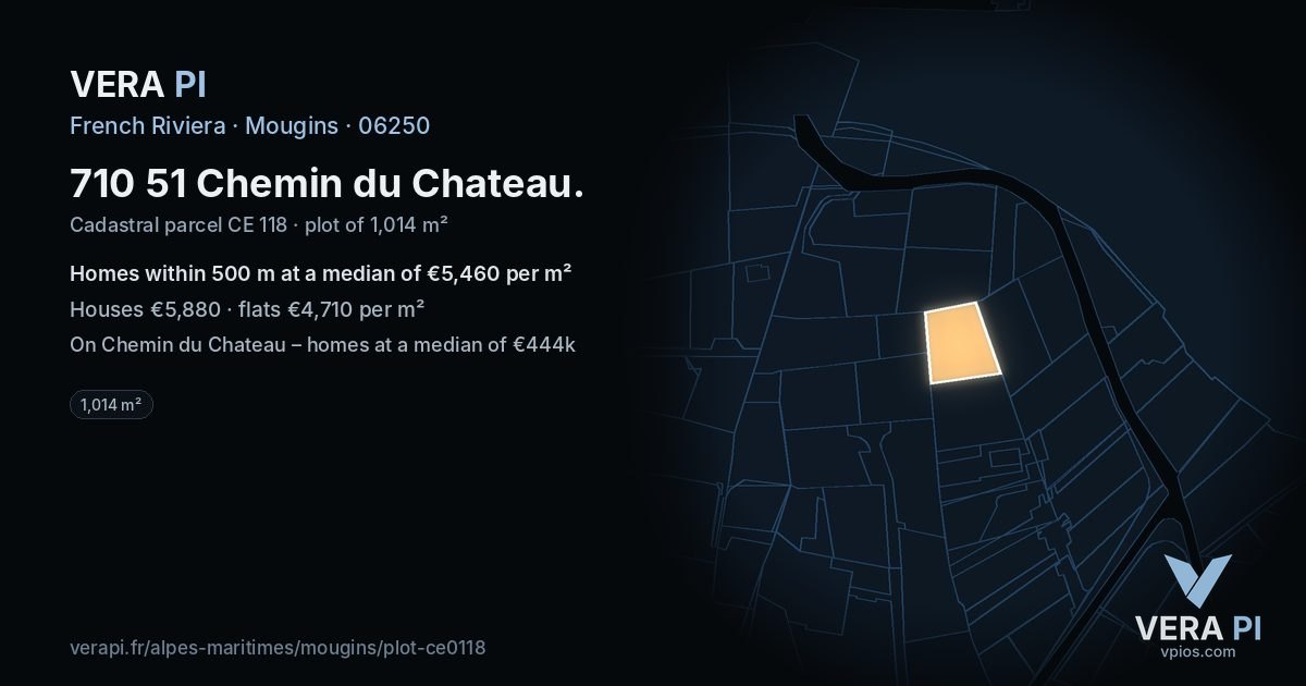 710 51 Chemin du Chateau, Mougins at night – the plot lit, the parcels around coloured by the prices near them