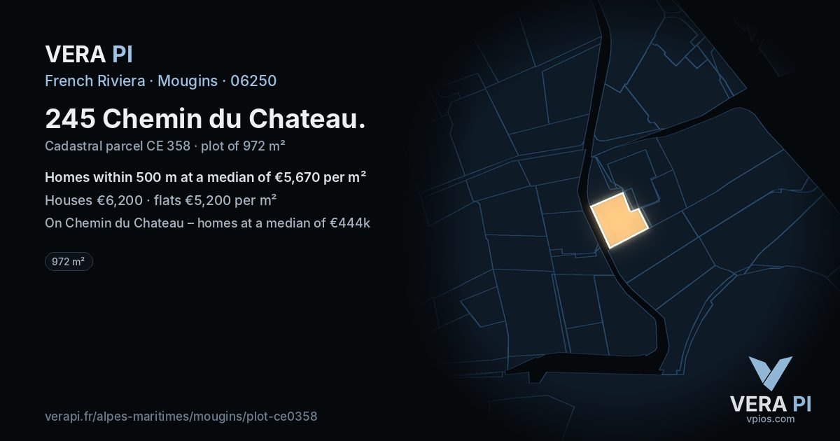 245 Chemin du Chateau, Mougins at night – the plot lit, the parcels around coloured by the prices near them