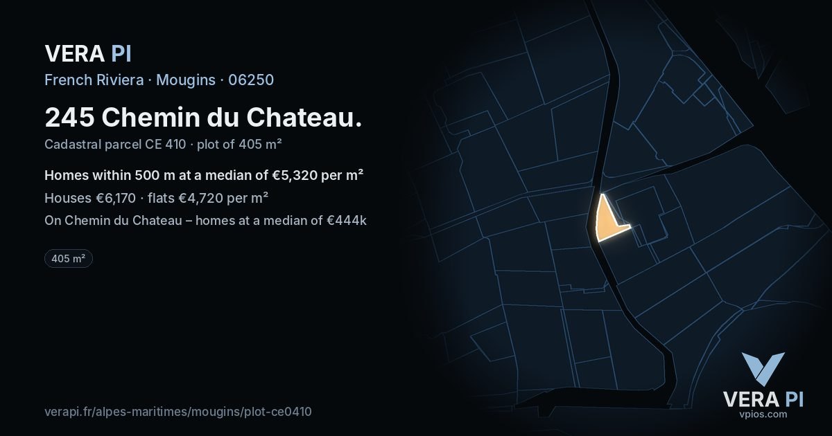 245 Chemin du Chateau, Mougins at night – the plot lit, the parcels around coloured by the prices near them