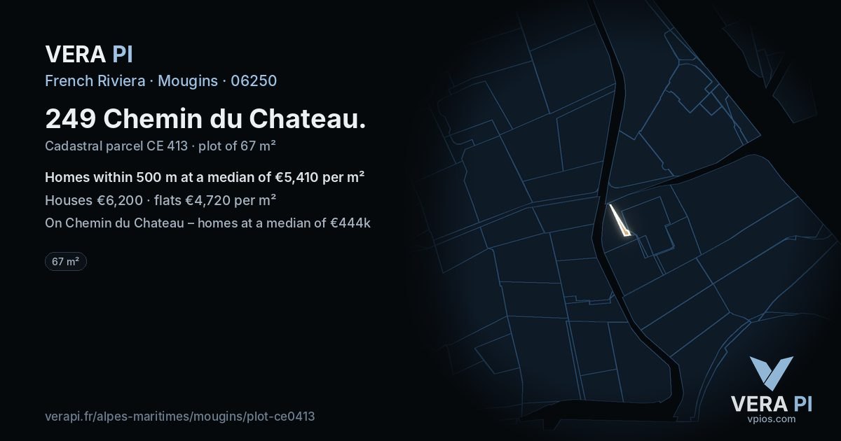 249 Chemin du Chateau, Mougins at night – the plot lit, the parcels around coloured by the prices near them
