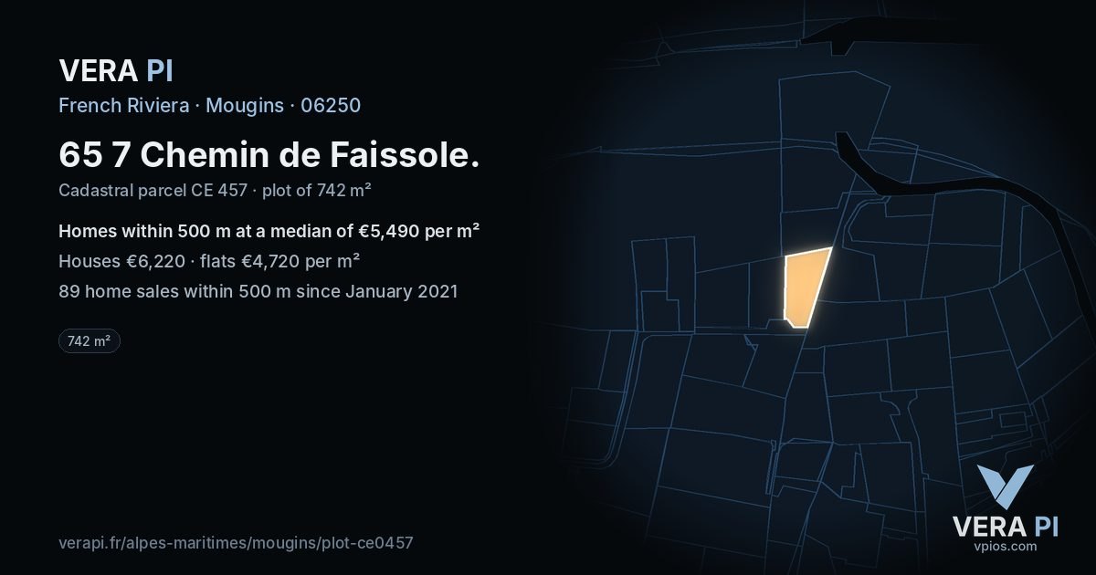 65 7 Chemin de Faissole, Mougins at night – the plot lit, the parcels around coloured by the prices near them