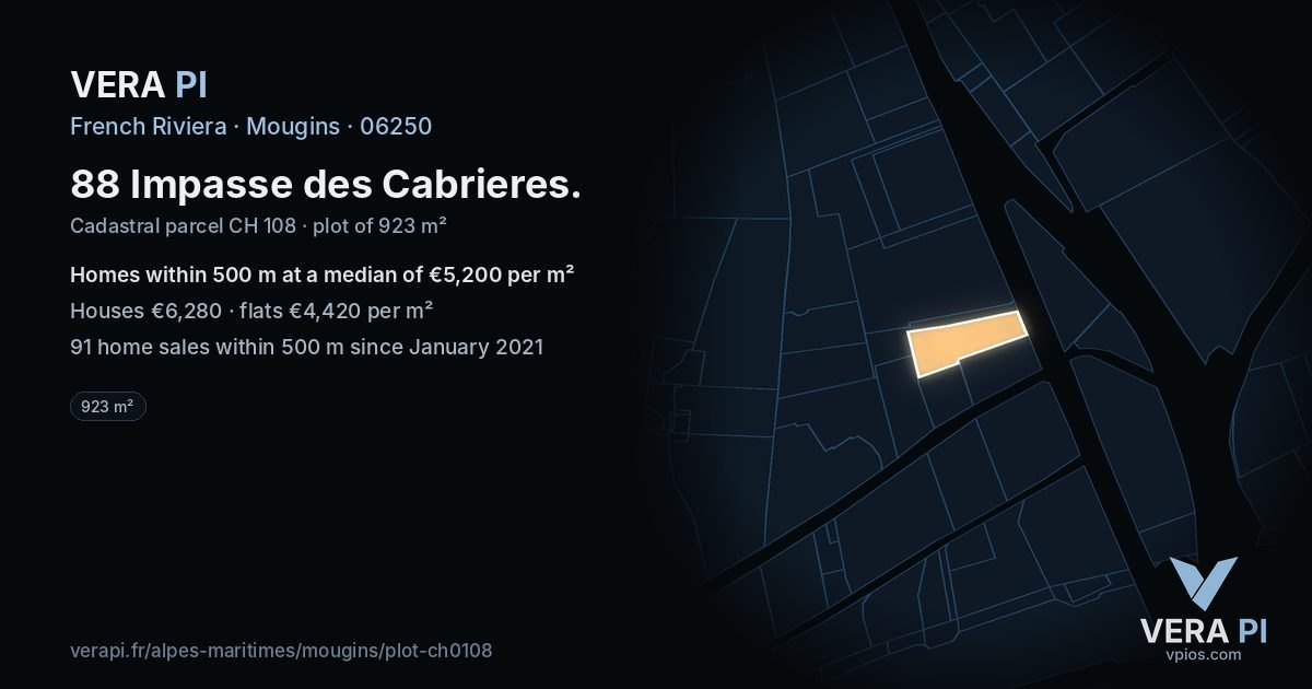 88 Impasse des Cabrieres, Mougins at night – the plot lit, the parcels around coloured by the prices near them