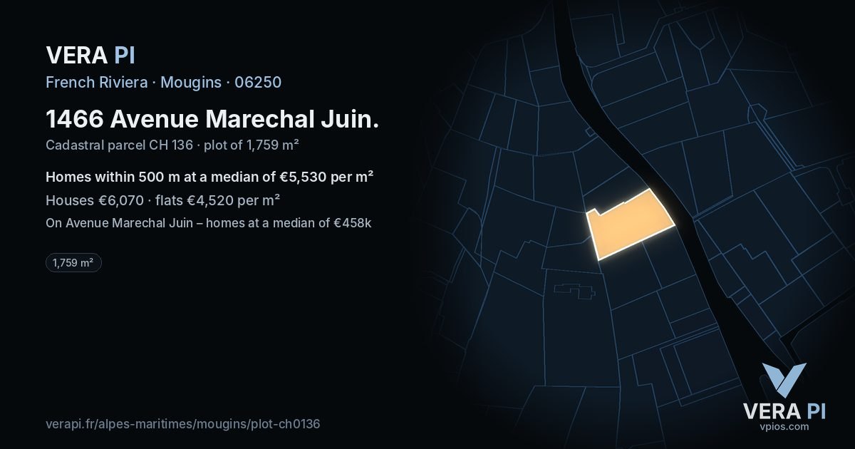 1466 Avenue Marechal Juin, Mougins at night – the plot lit, the parcels around coloured by the prices near them