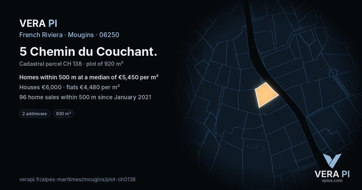 5 Chemin du Couchant, Mougins at night – the plot lit, the parcels around coloured by the prices near them