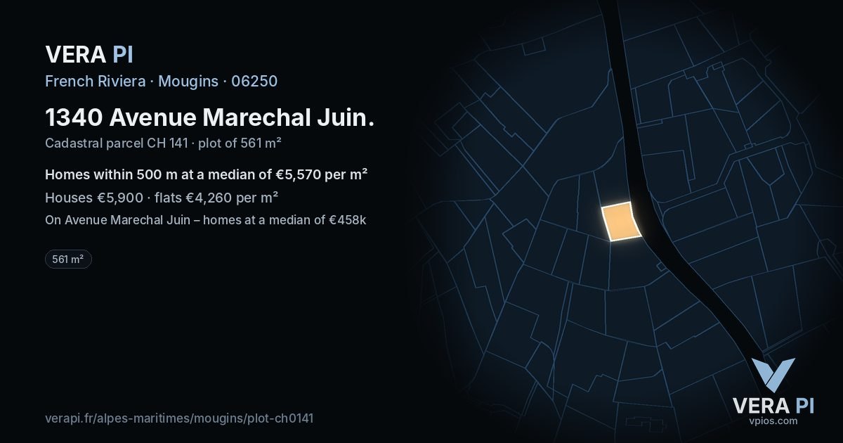 1340 Avenue Marechal Juin, Mougins at night – the plot lit, the parcels around coloured by the prices near them