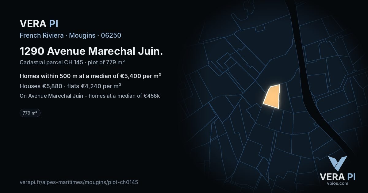1290 Avenue Marechal Juin, Mougins at night – the plot lit, the parcels around coloured by the prices near them