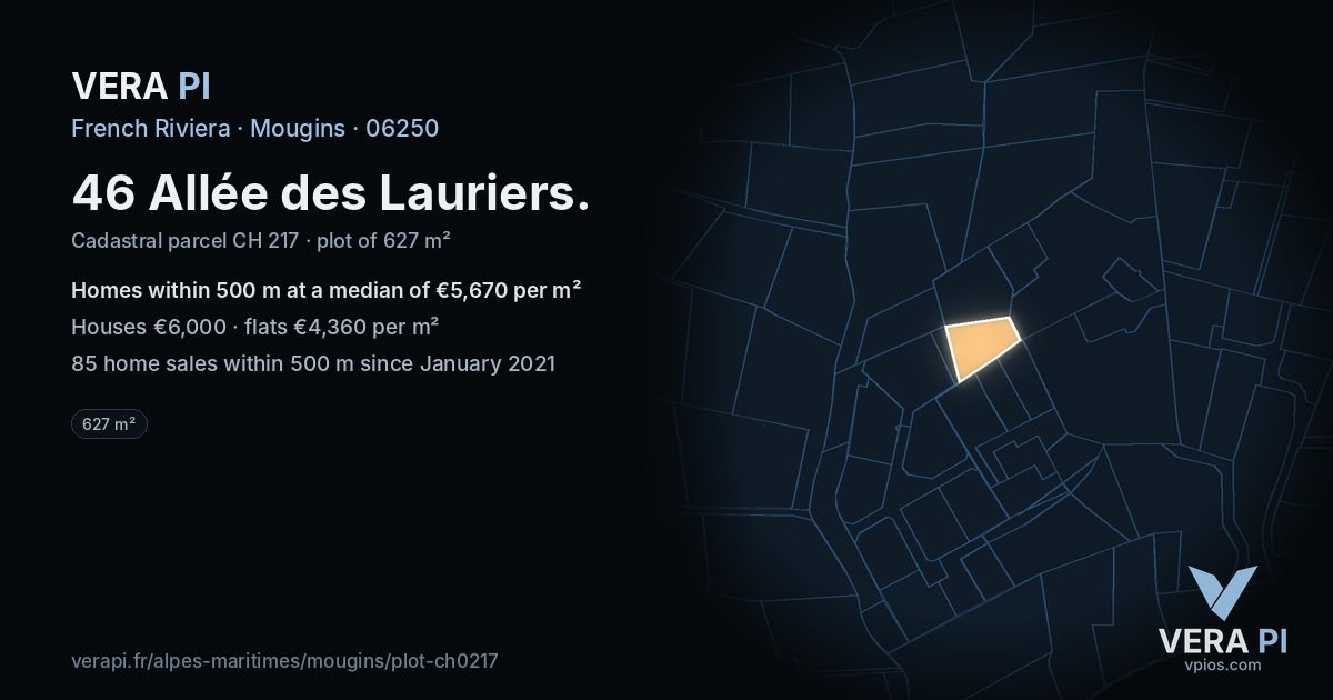 46 Allée des Lauriers, Mougins at night – the plot lit, the parcels around coloured by the prices near them