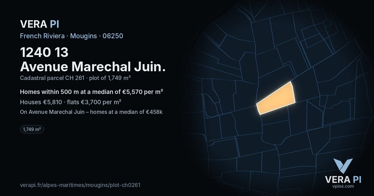 1240 13 Avenue Marechal Juin, Mougins at night – the plot lit, the parcels around coloured by the prices near them