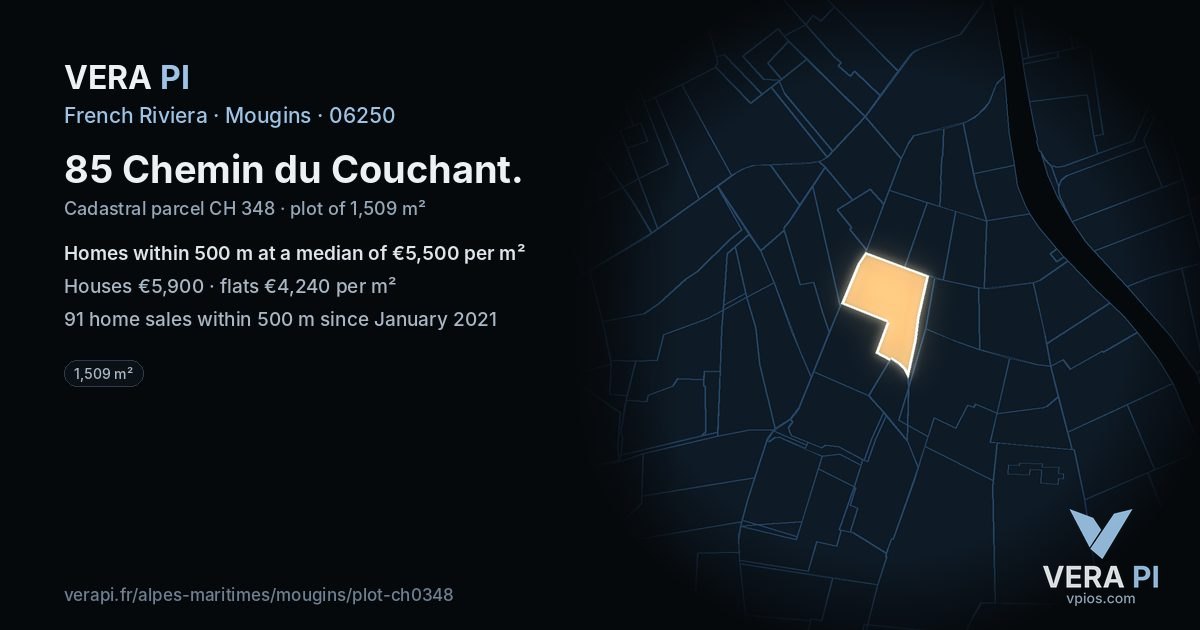 85 Chemin du Couchant, Mougins at night – the plot lit, the parcels around coloured by the prices near them