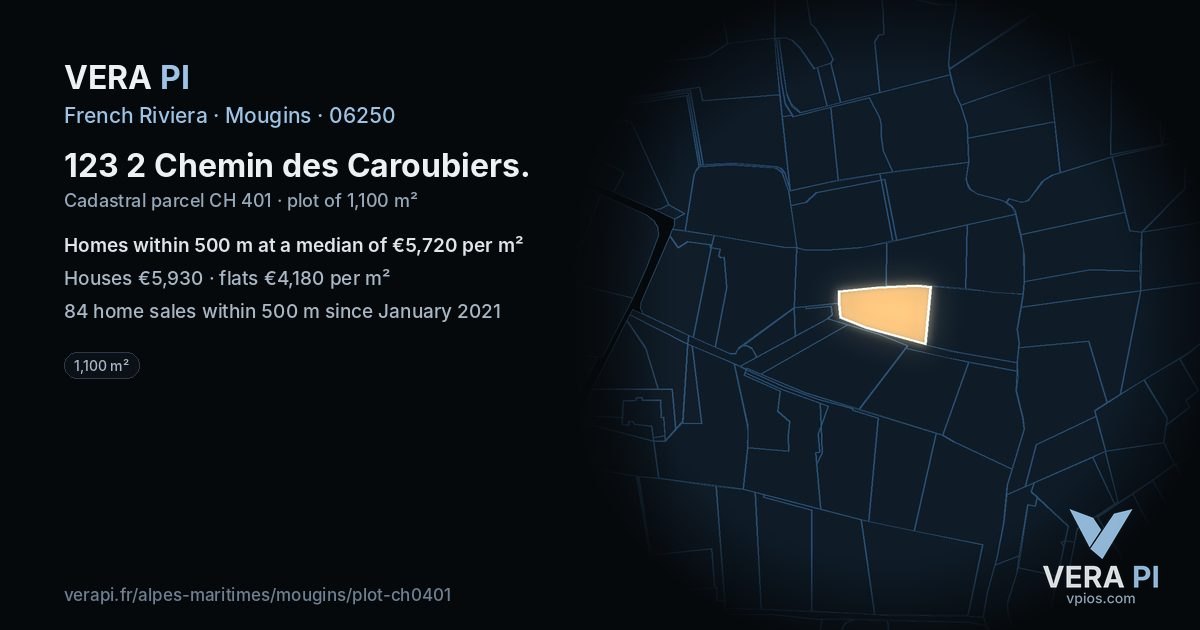 123 2 Chemin des Caroubiers, Mougins at night – the plot lit, the parcels around coloured by the prices near them
