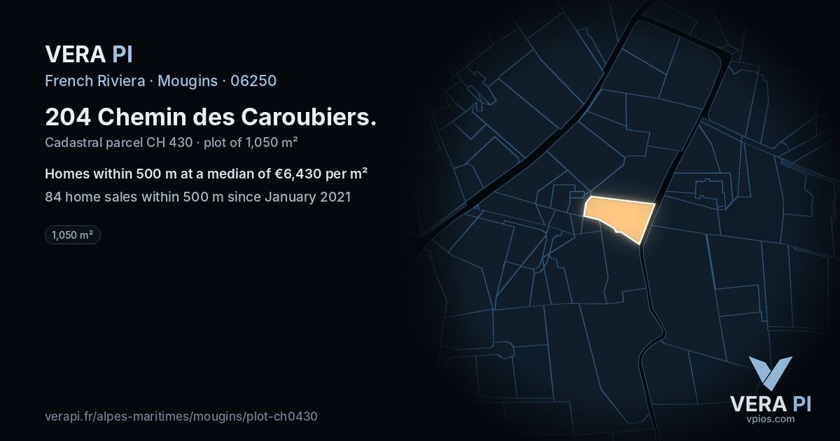 204 Chemin des Caroubiers, Mougins at night – the plot lit, the parcels around coloured by the prices near them